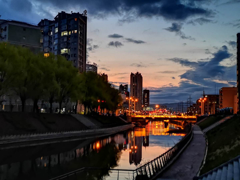 風光類 程啟—馬車橋夜色_副本.jpg 風光類 程啟—馬車橋夜色_副本.jpg